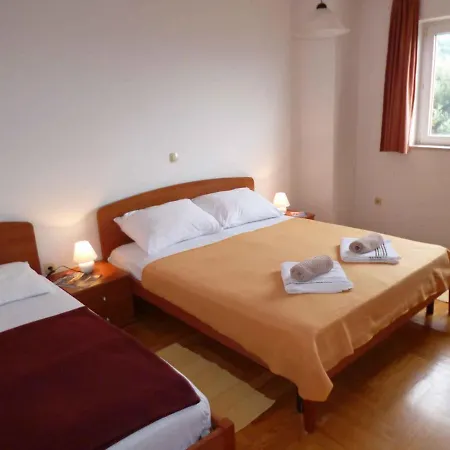 Appartamento In Barbat - Insel Rab 33077