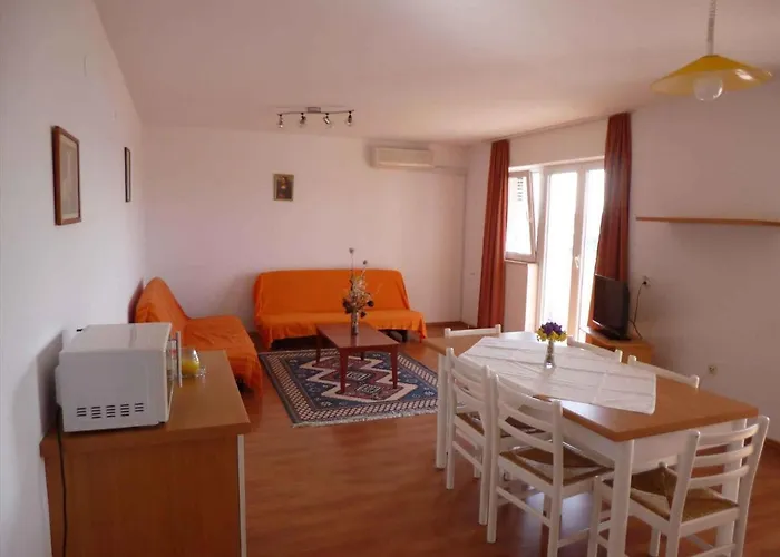 Apartment Apartment In Barbat - Insel Rab 33077 Barbat na Rabu